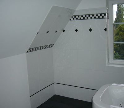 Umbau: Dachstockausbau zu neuem Badezimmer